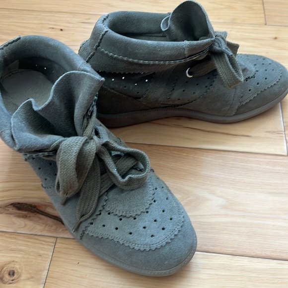 Isabel Marant Bobby Suede Lace Up Sneakers never worn size 40/9. - Picture 2 of 4